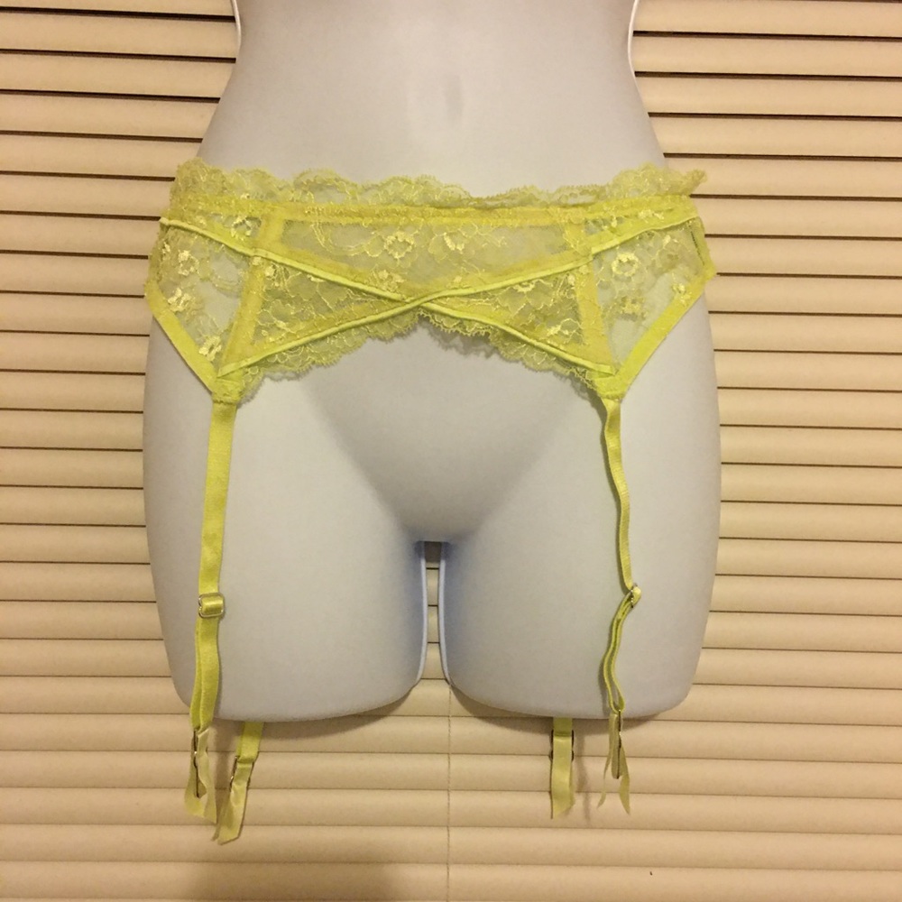 Designer Collection Victoria Secret garter belt